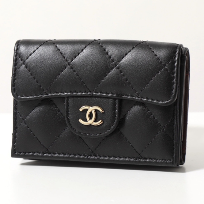 入手困難カラー♪【CHANEL】三つ折り財布 キルティングレザー